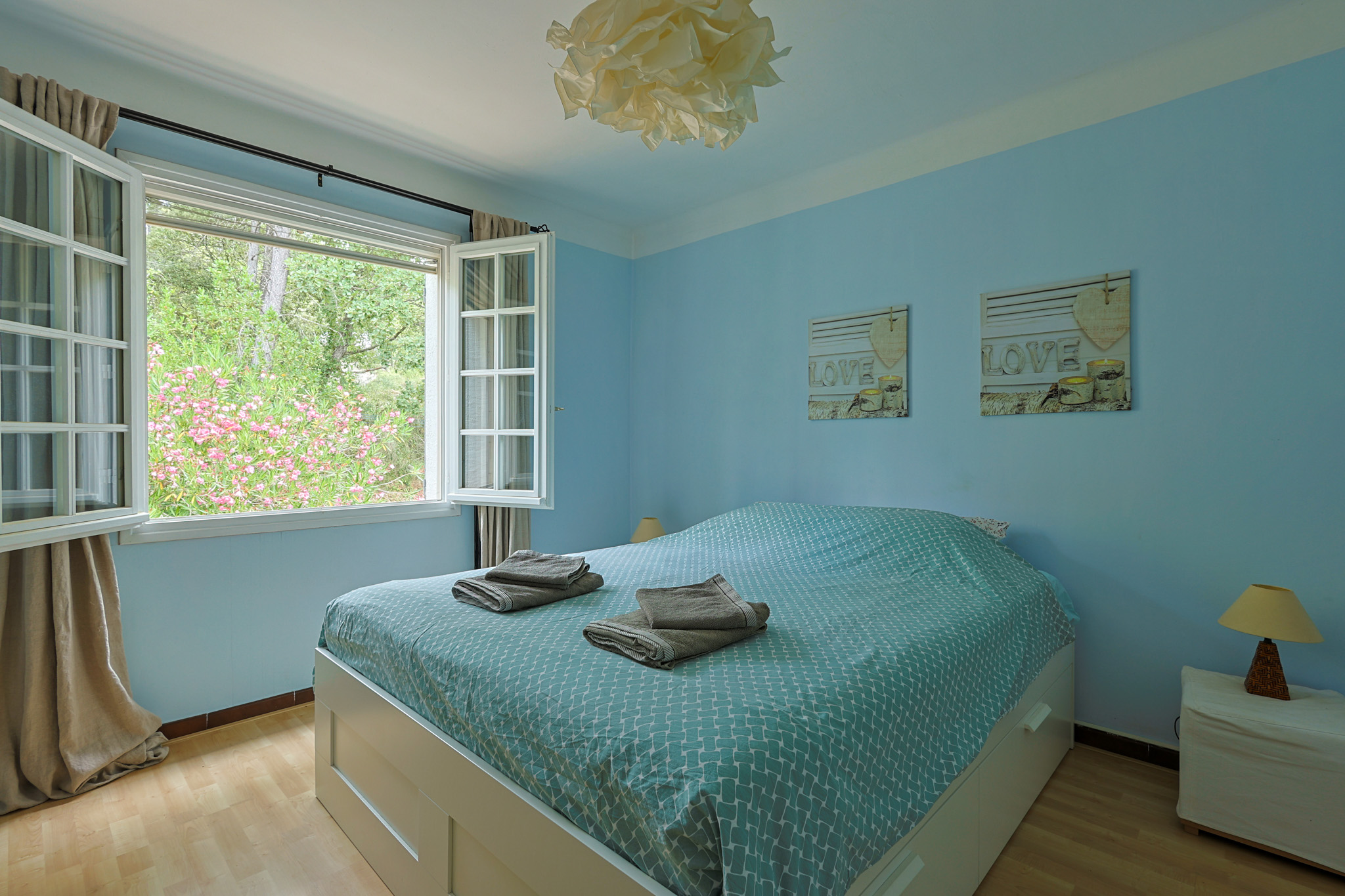 Maison à vendre  - 150m2 - Saint-antonin-du-var (83510)