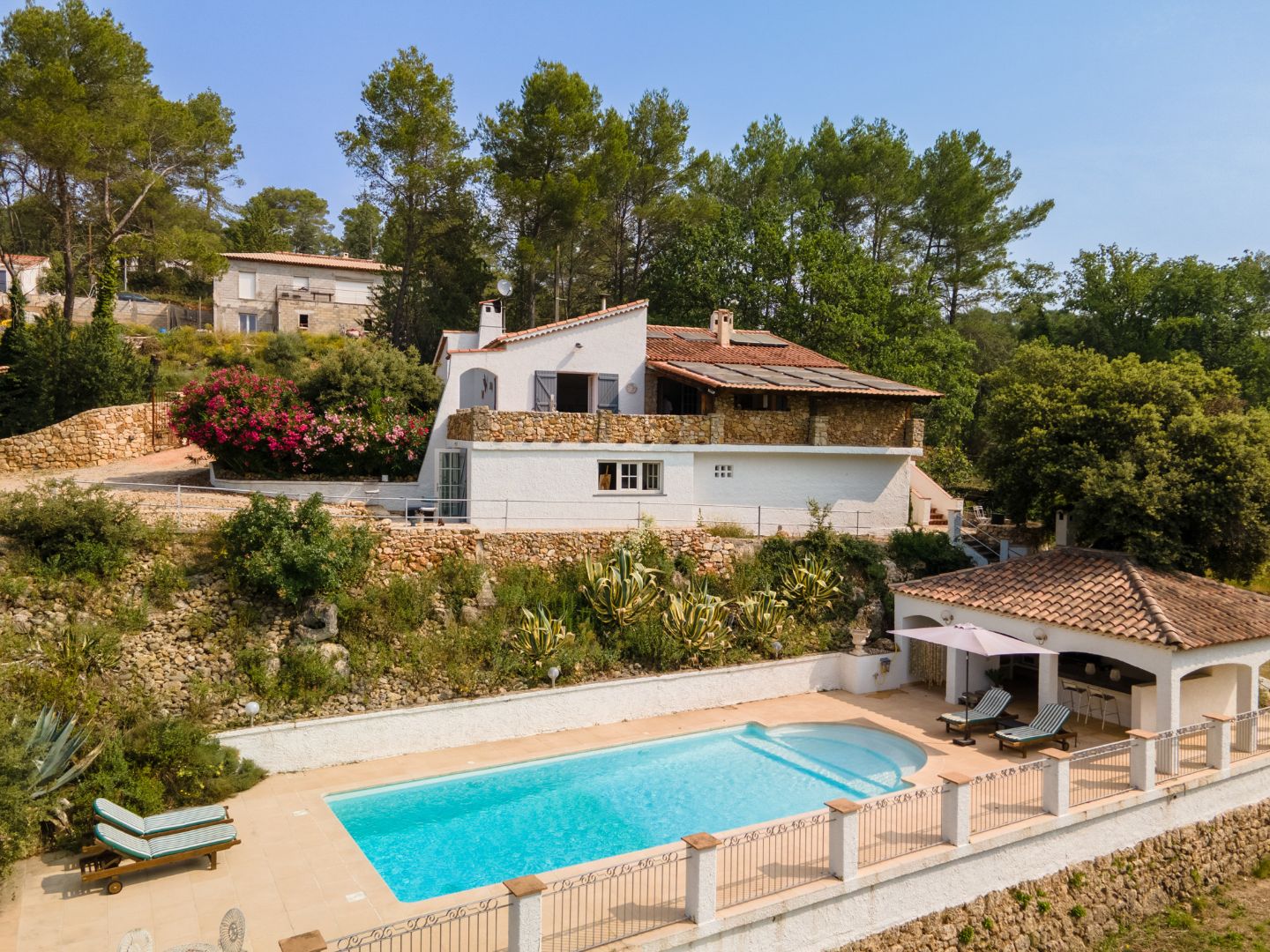 Maison à vendre  - 150m2 - Saint-antonin-du-var (83510)