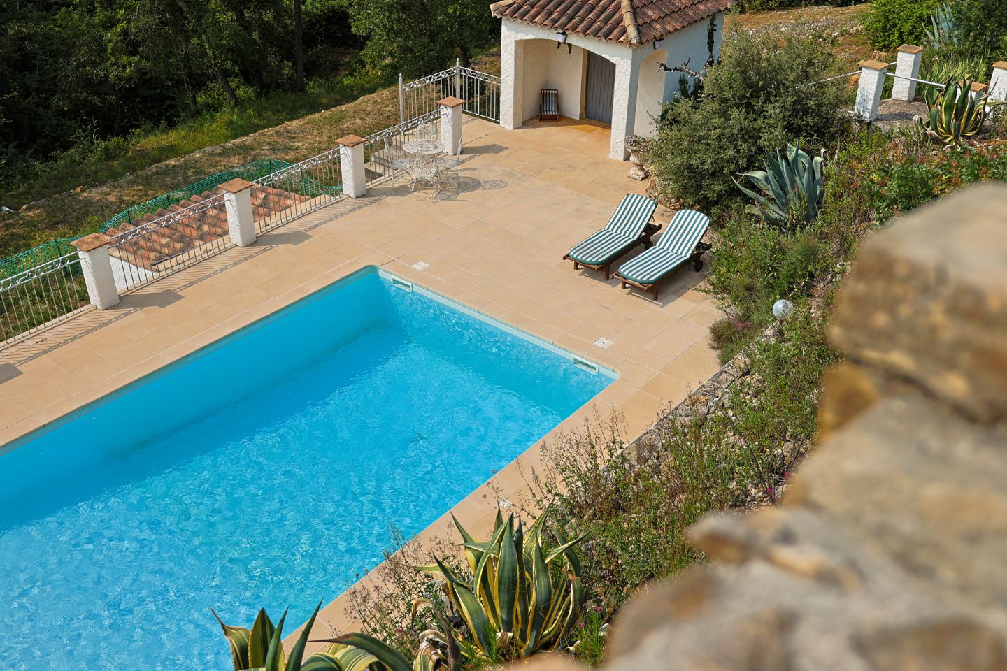 Maison à vendre  - 150m2 - Saint-antonin-du-var (83510)