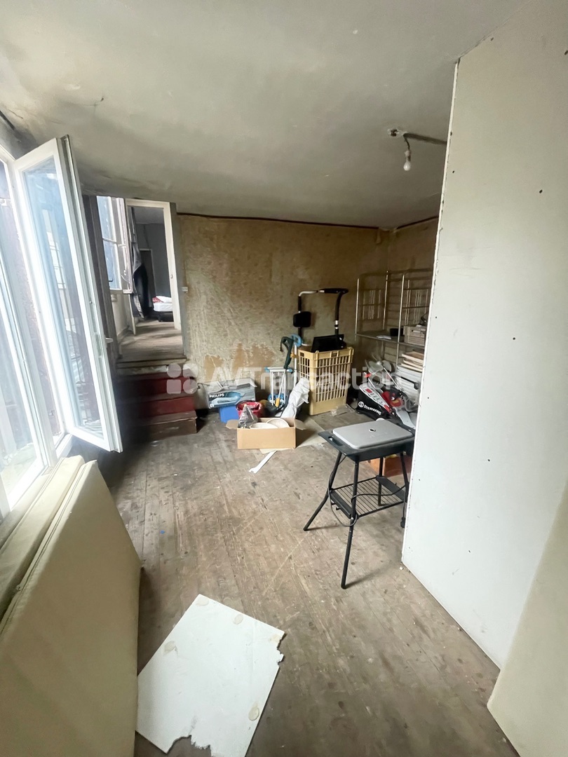 Bâtiment à vendre  - 6 pièce(s) - 145m2 - Orléans (45000)