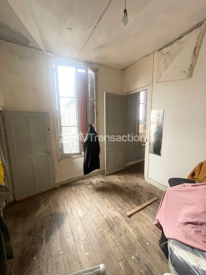 Bâtiment à vendre  - 6 pièce(s) - 145m2 - Orléans (45000)