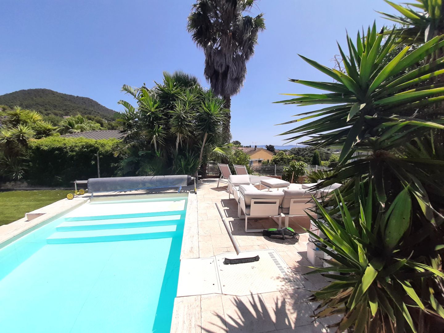 Maison à vendre  - 5 pièce(s) - 125m2 - Carqueiranne (83320)