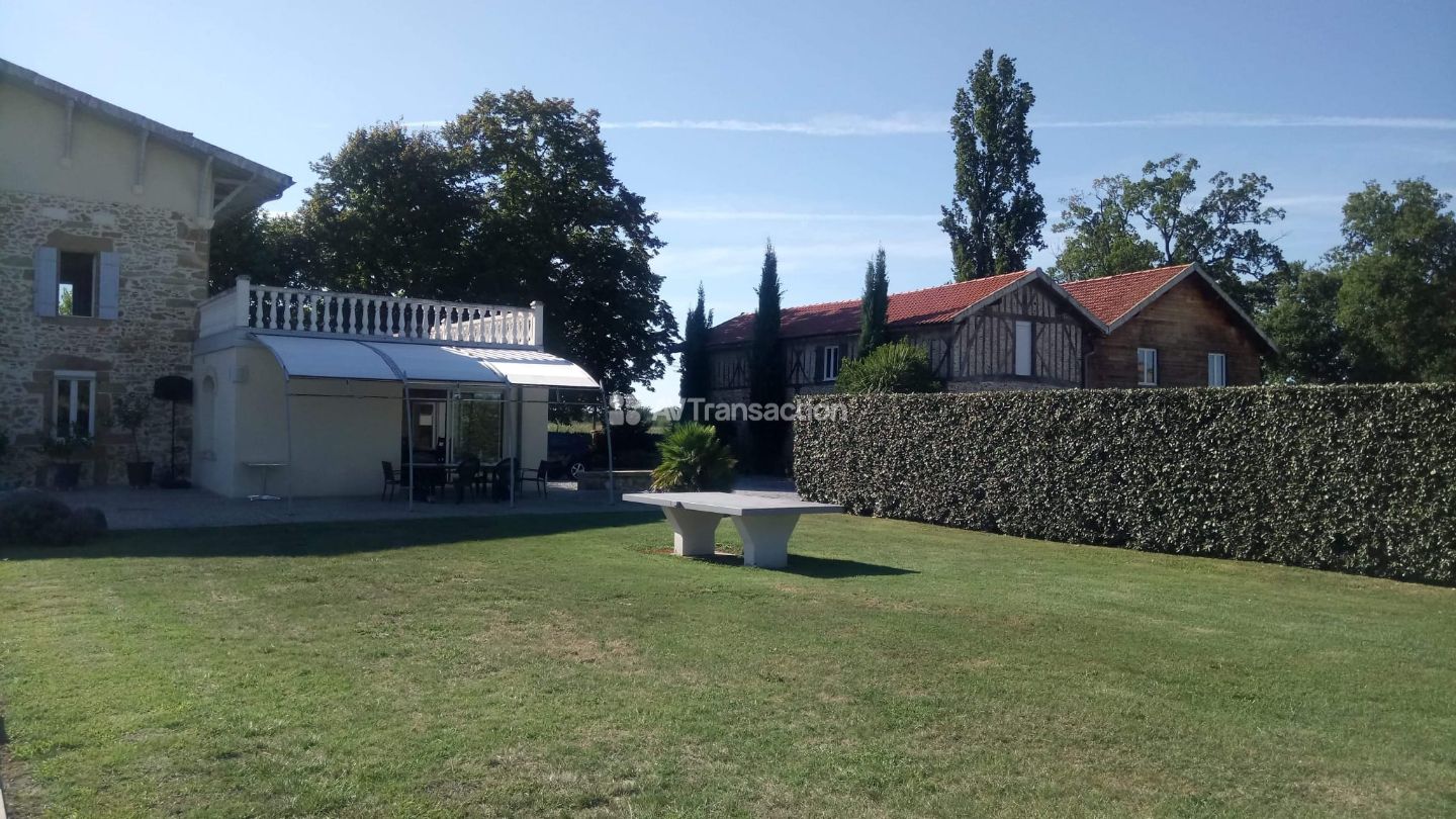 Maison à vendre  - 14 pièce(s) - 480m2 - Meilhan (40400)