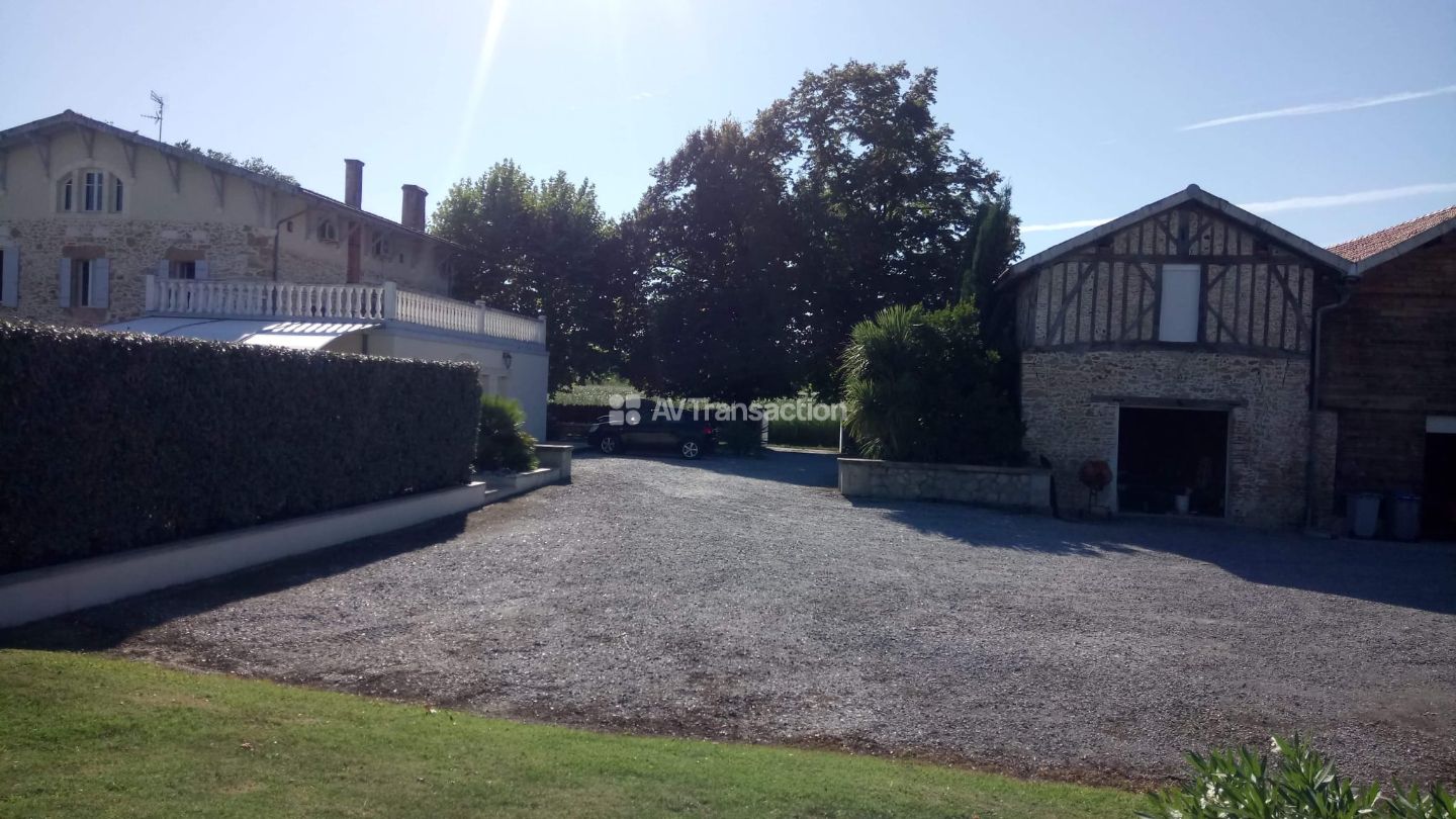 Maison à vendre  - 14 pièce(s) - 480m2 - Meilhan (40400)