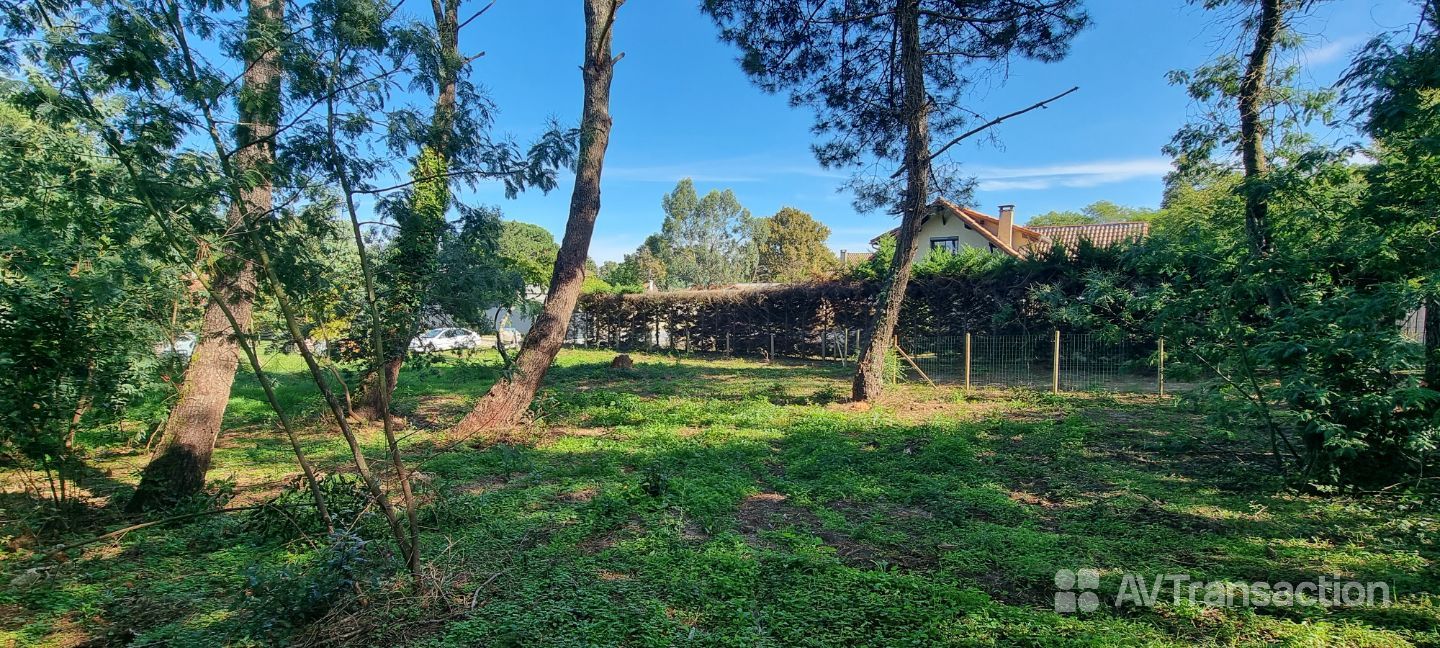 Terrain constructible au centre de Soustons