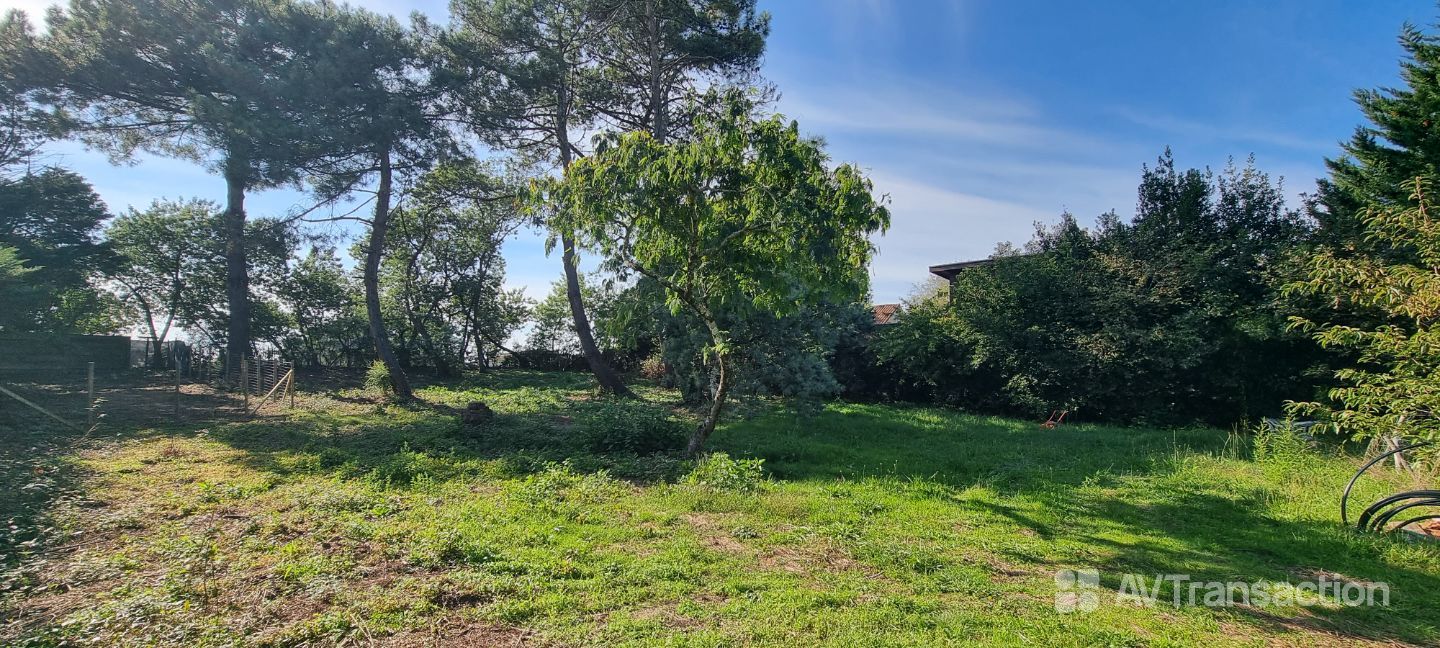 Terrain constructible à vendre  - 985m2 - Soustons (40140)