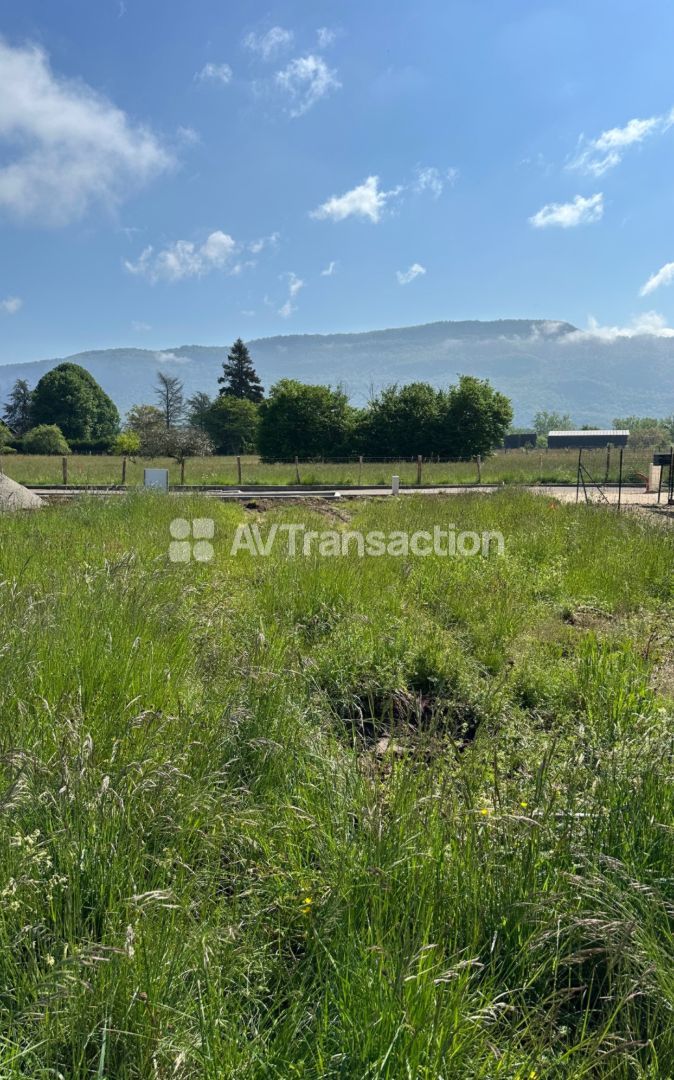 Terrain constructible à vendre  - 401m2 - Peyrieu (01300)
