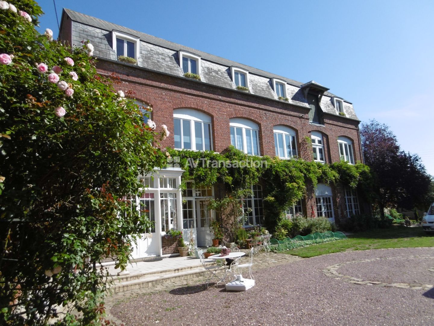 Propriété à vendre  - 11 pièce(s) - 321m2 - Caudebec-lès-elbeuf (76320)