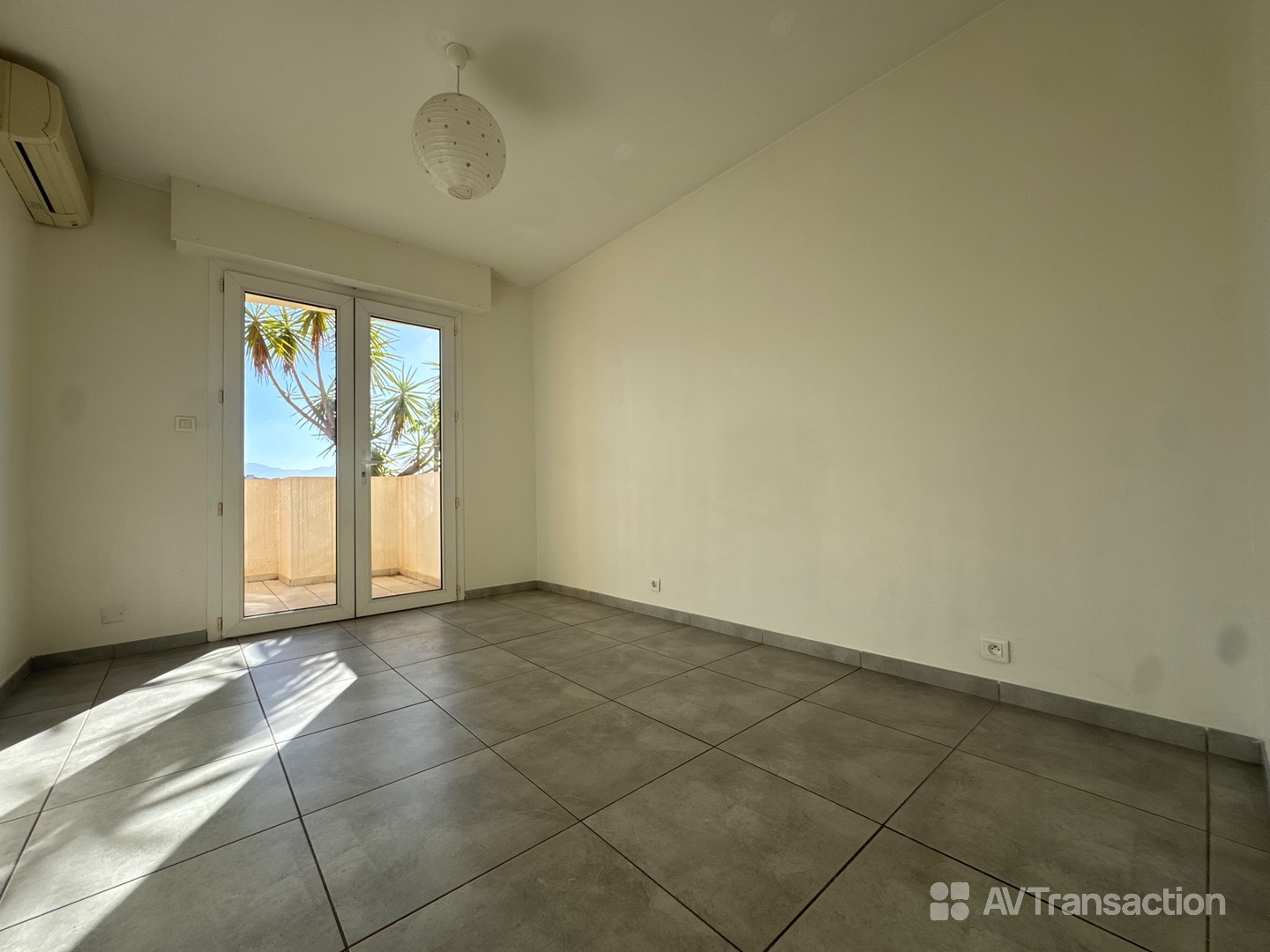 Appartement à vendre  - 4 pièce(s) - 97m2 - Ajaccio (20090)