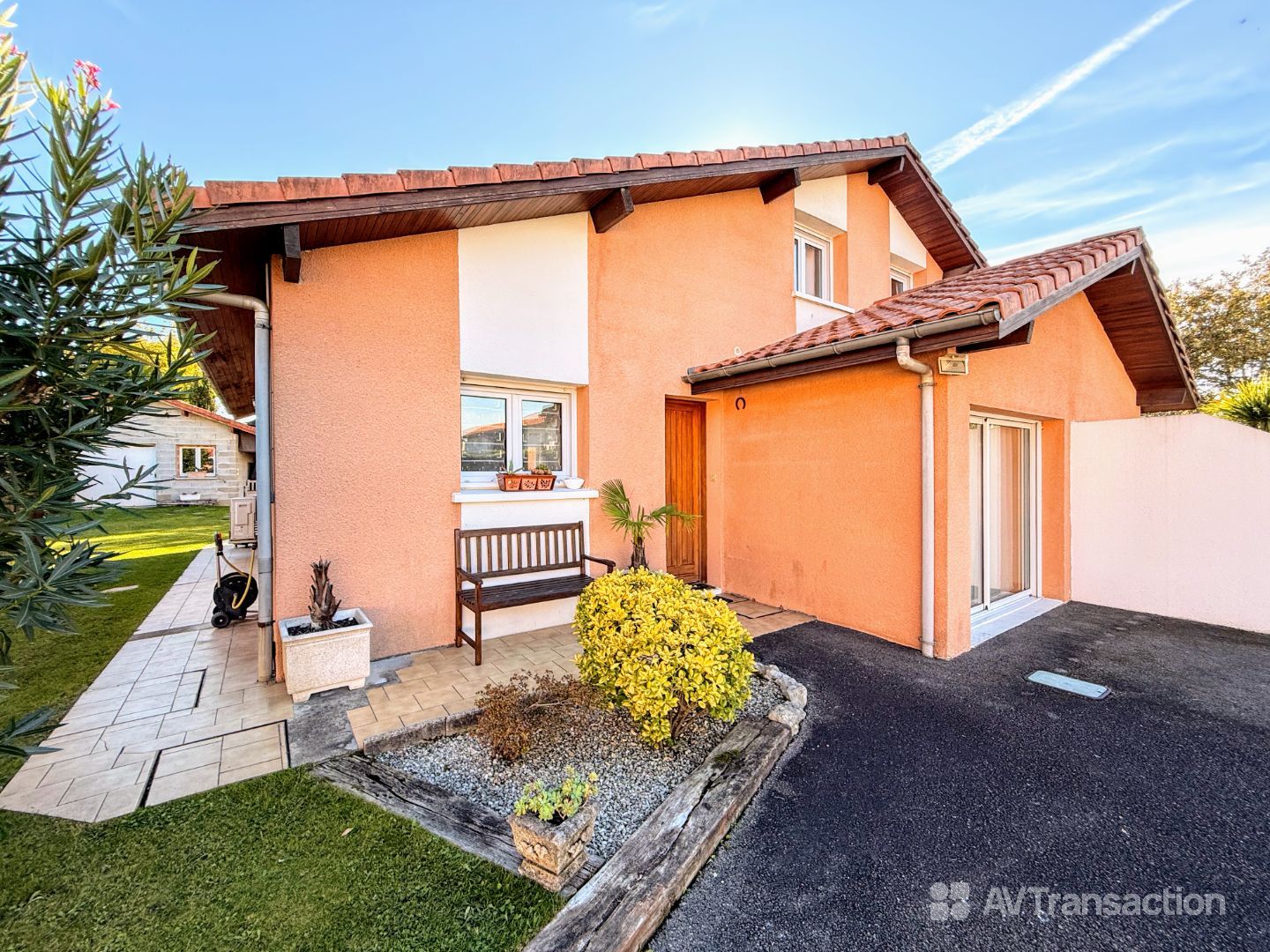 Maison mitoyenne à vendre  - 4 pièce(s) - 97.58m2 - Oeyreluy (40180)