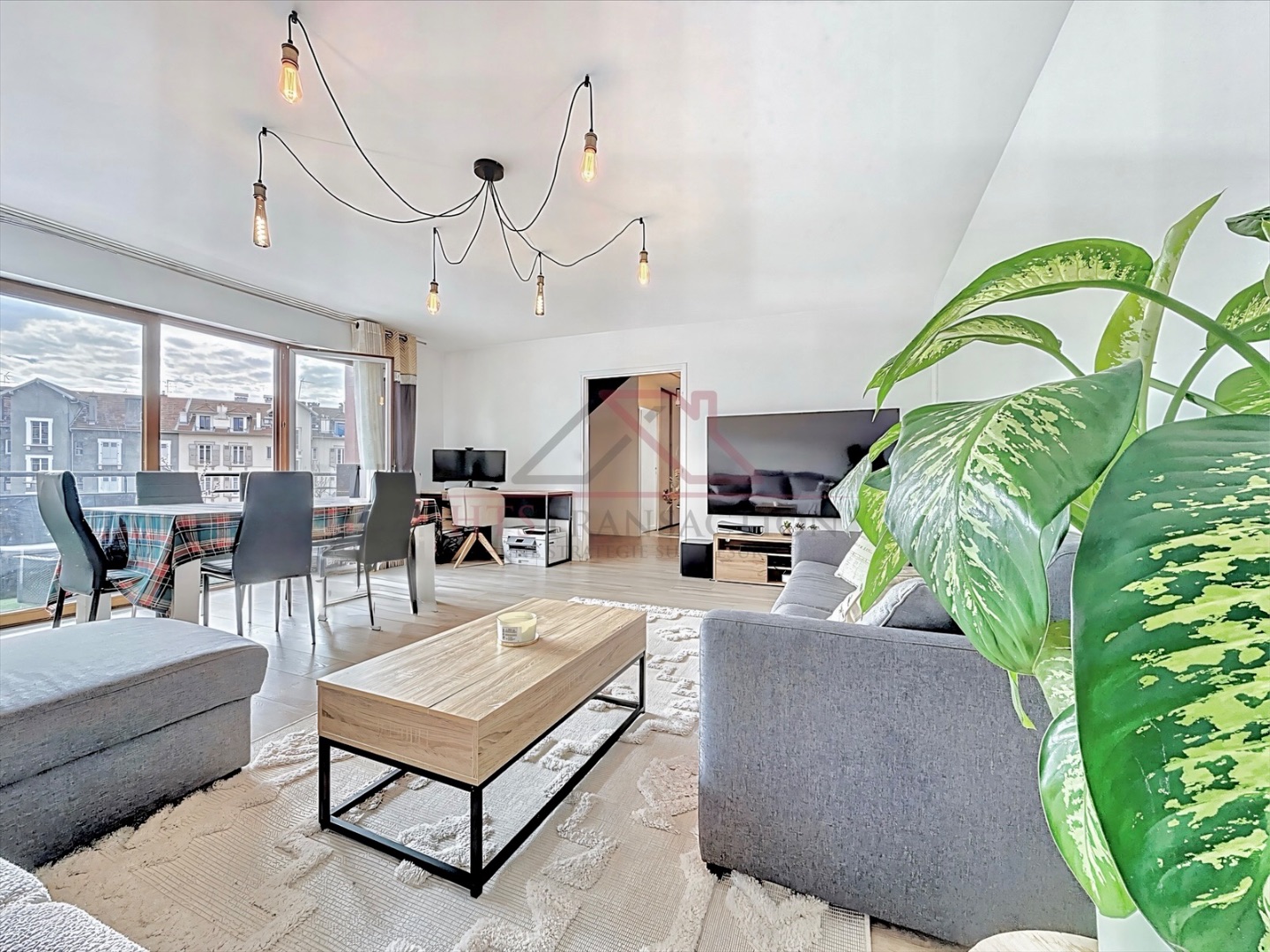 À VENDRE – hyper centre Annemasse appartement Duplex T4 107m²