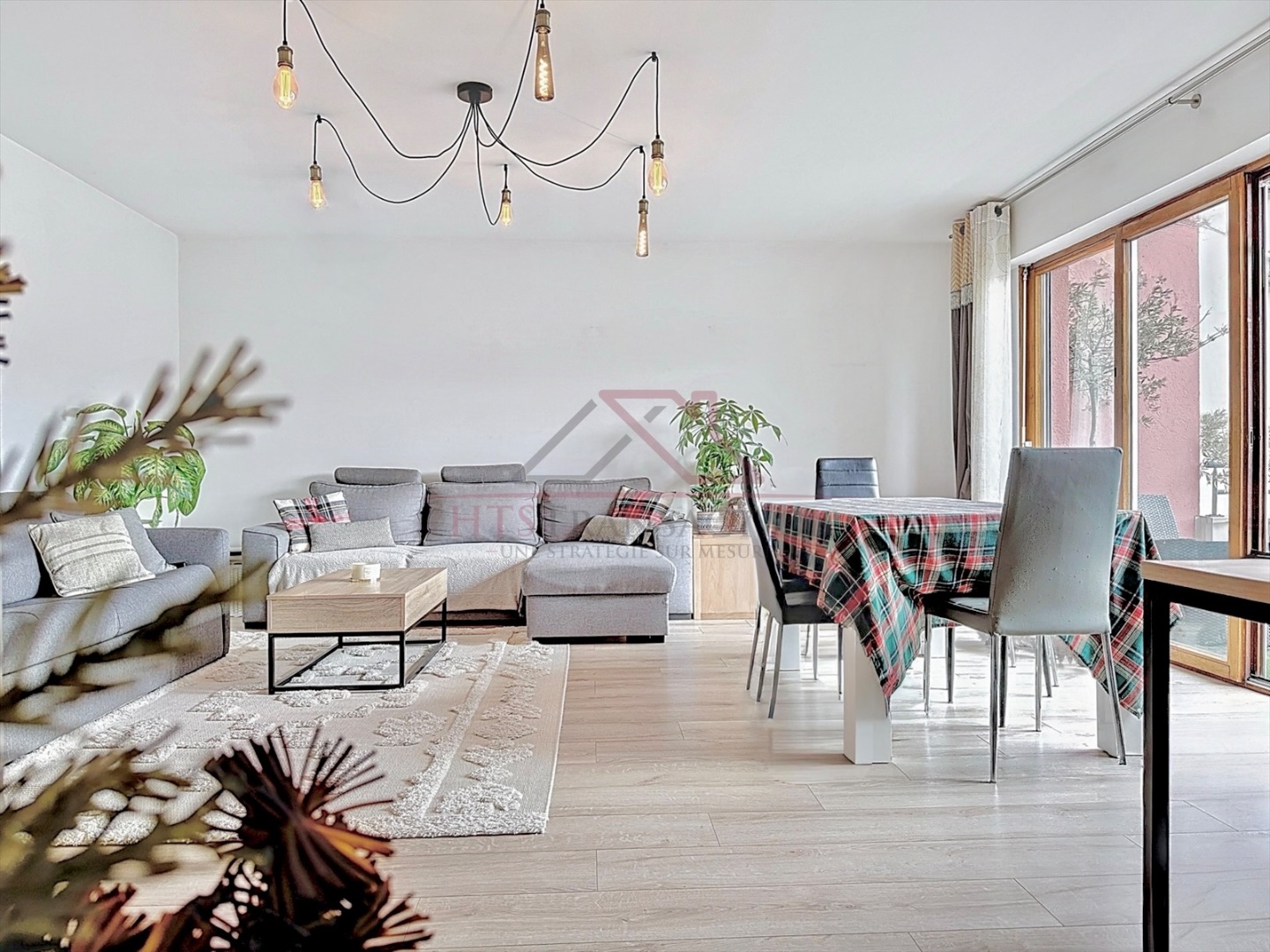 Appartement à vendre  - 4 pièce(s) - 107m2 - Annemasse (74100)