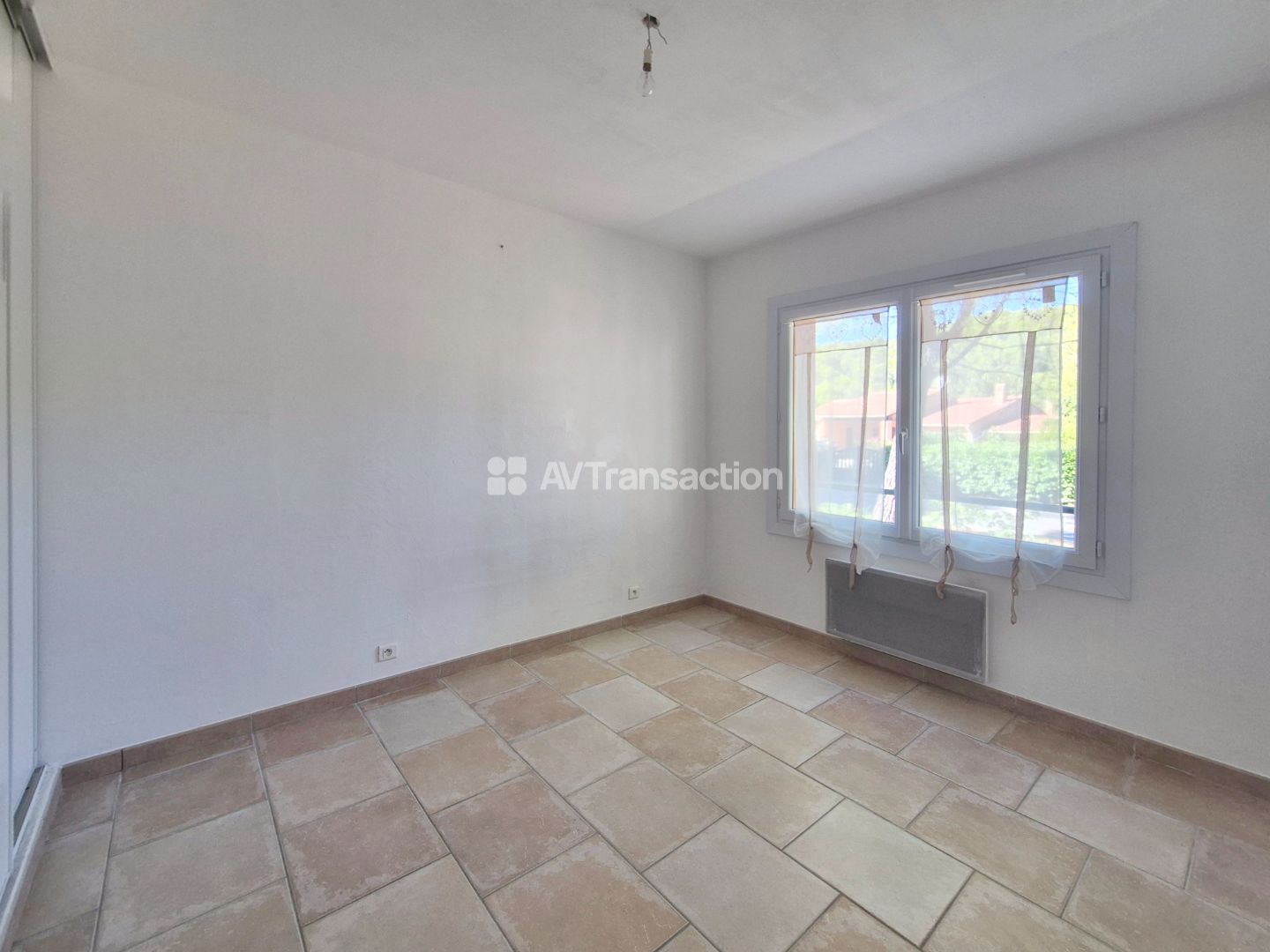 Appartement à vendre  - 3 pièce(s) - 70m2 - Lorgues (83510)