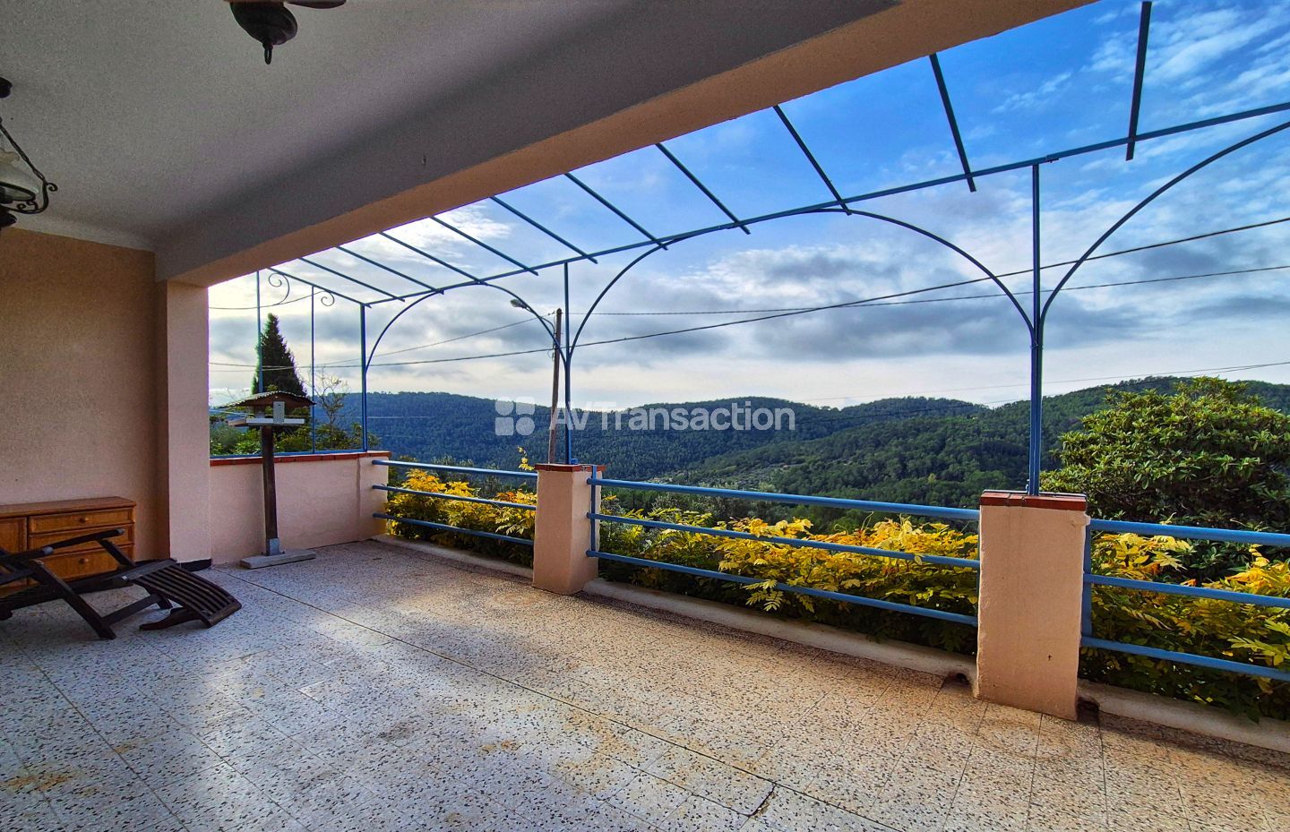 Maison à vendre  - 8 pièce(s) - 167m2 - Claviers (83830)