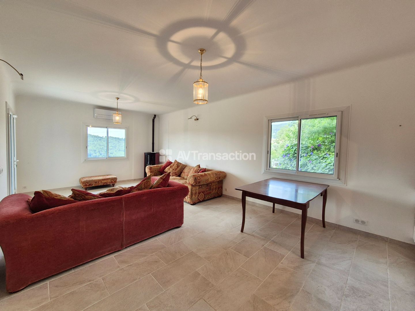 Maison à vendre  - 8 pièce(s) - 167m2 - Claviers (83830)