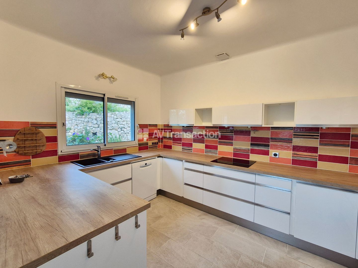 Maison à vendre  - 8 pièce(s) - 167m2 - Claviers (83830)