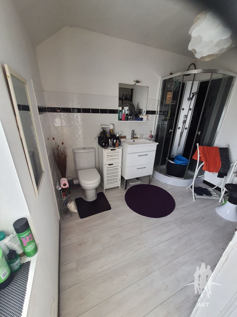 Maison à vendre  - 7 pièce(s) - 197m2 - Pont-saint-pierre (27360)