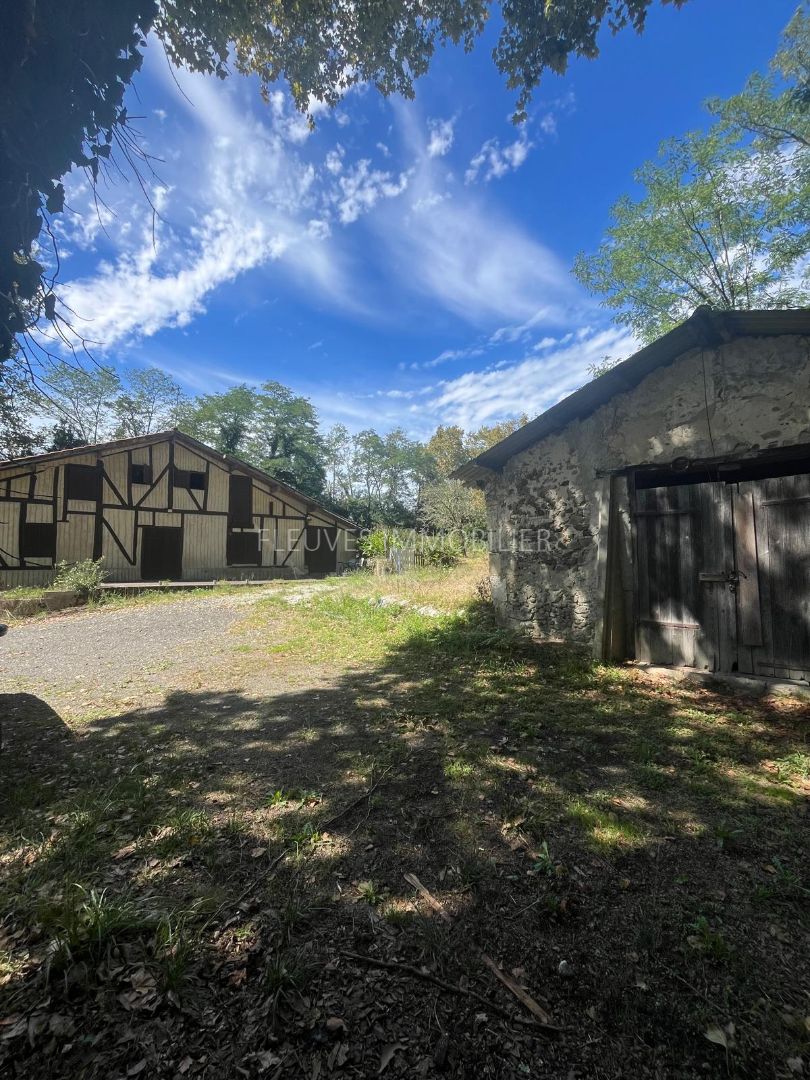 Ferme landaise avec dépendances et 5,7 ha