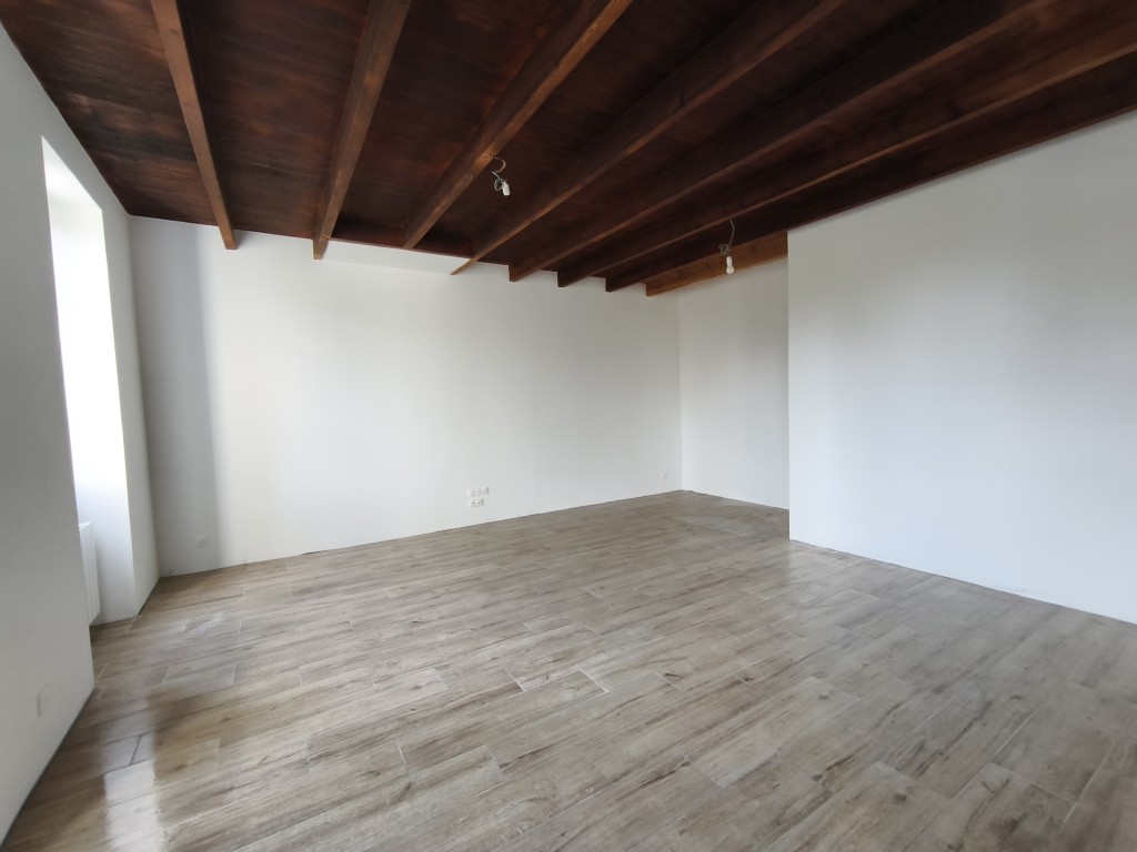 Maison à vendre  - 5 pièce(s) - 153m2 - La Jard (17460)