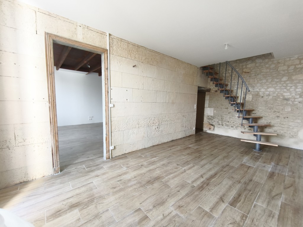 Maison à vendre  - 5 pièce(s) - 153m2 - La Jard (17460)