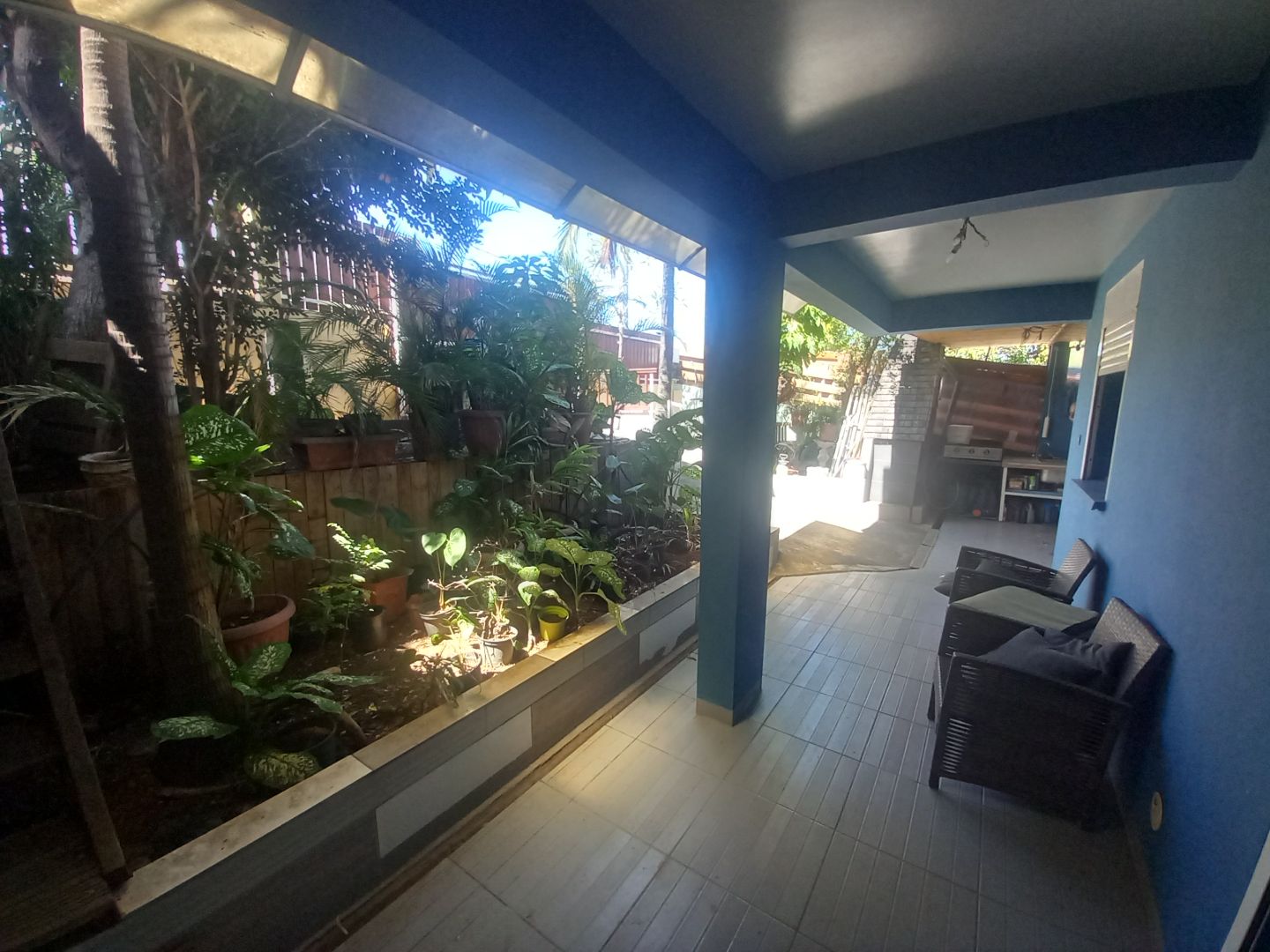 >Appartement en rez-de-jardin à louer  - 2 pièce(s) - 80m2 - Bois De Nèfles (97411)