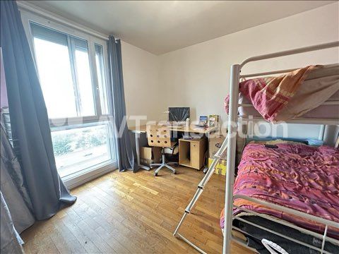 Appartement à vendre  - 5 pièce(s) - 98m2 - Bron (69500)