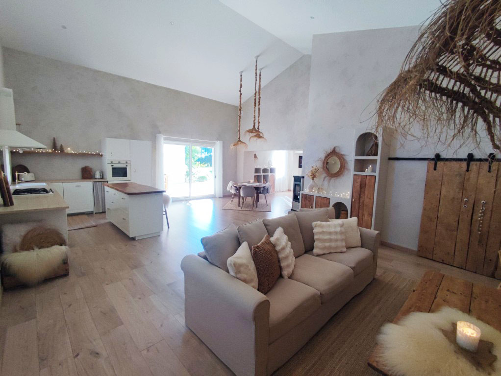 Maison à vendre  - 5 pièce(s) - 155m2 - Saint Sever De Saintonge (17800)