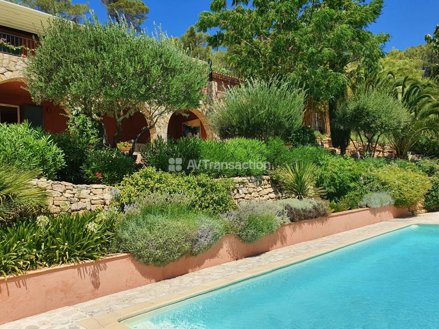 Maison à vendre  - 5 pièce(s) - 210m2 - Lorgues (83510)