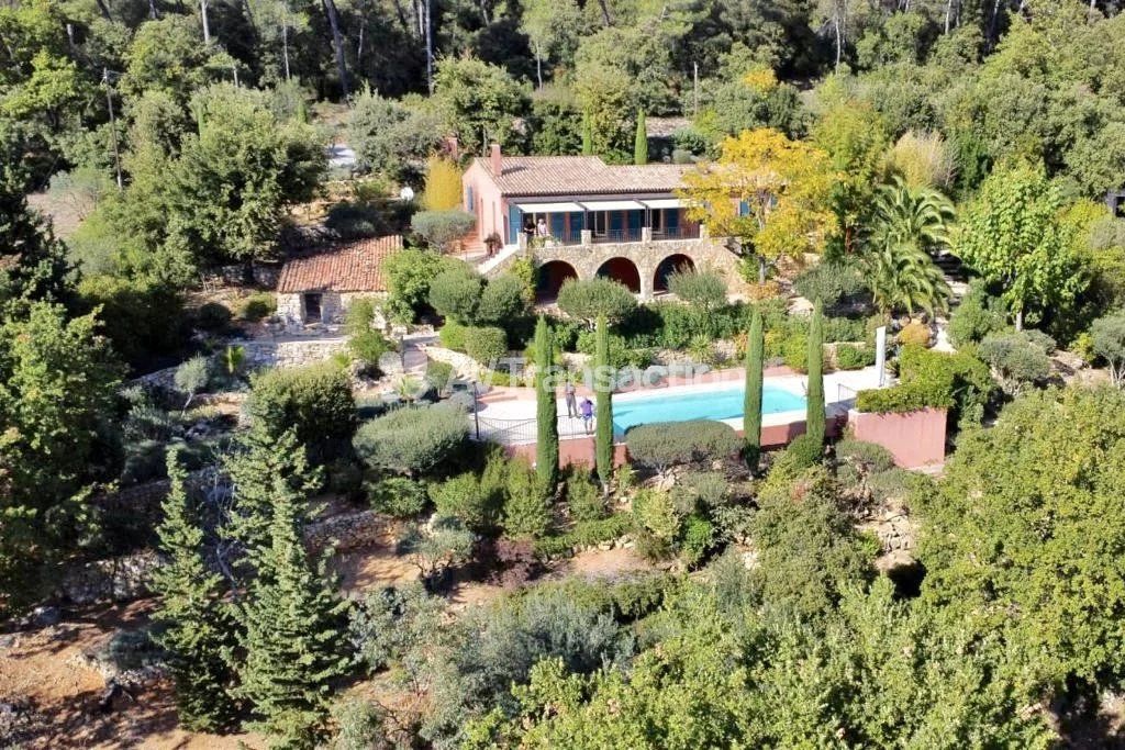 Maison à vendre  - 5 pièce(s) - 210m2 - Lorgues (83510)