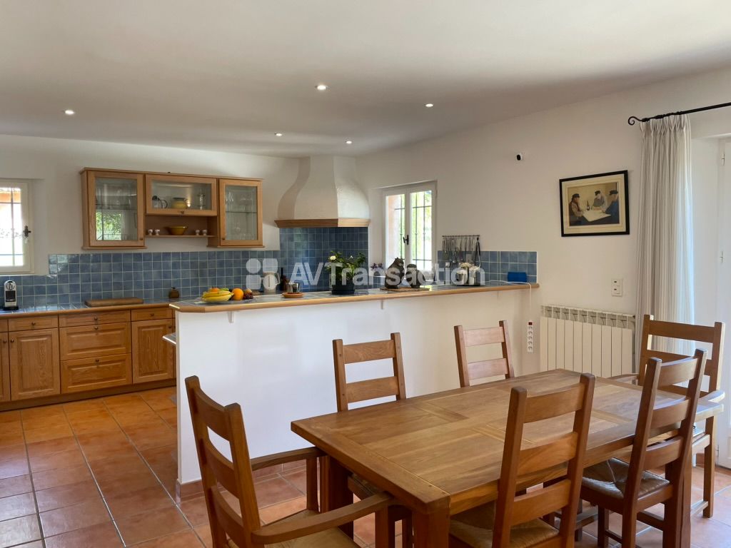 Maison à vendre  - 5 pièce(s) - 174m2 - Tourtour (83690)