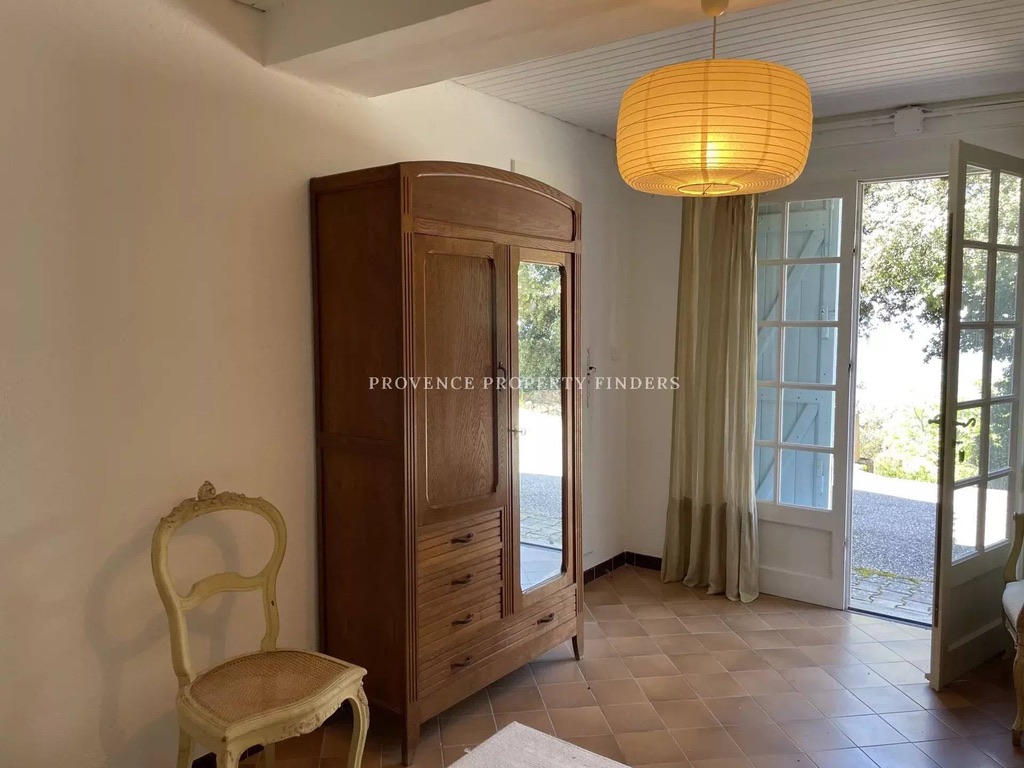 Maison à vendre  - 8 pièce(s) - 170m2 - Tourtour (83690)