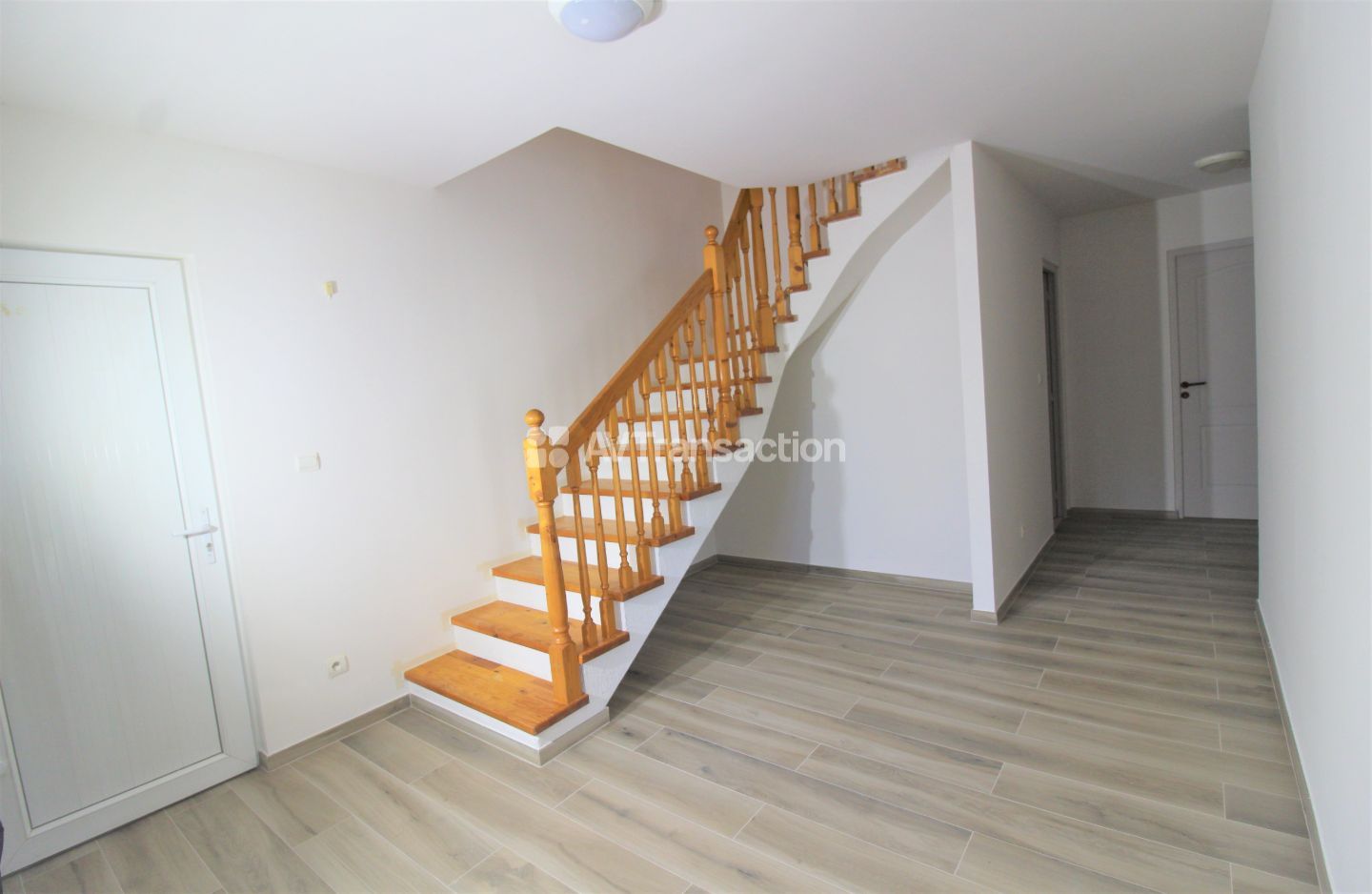 Maison individuelle à vendre  - 6 pièce(s) - 186m2 - Belley (01300)