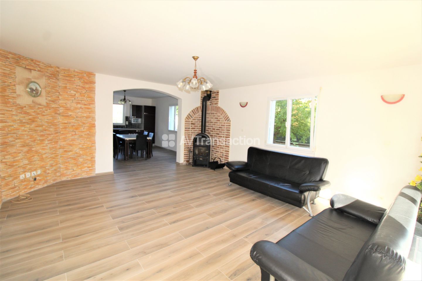 Maison individuelle à vendre  - 6 pièce(s) - 186m2 - Belley (01300)