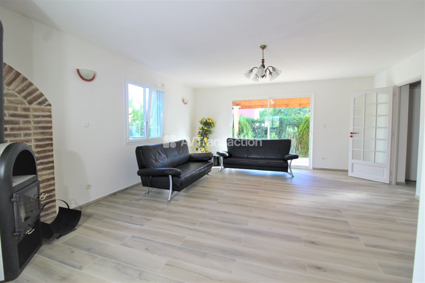 Maison individuelle à vendre  - 6 pièce(s) - 186m2 - Belley (01300)