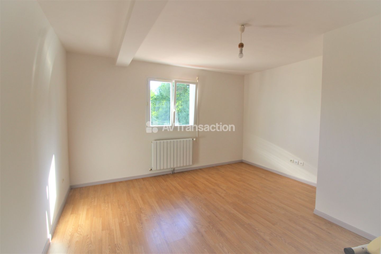 Maison individuelle à vendre  - 6 pièce(s) - 186m2 - Belley (01300)