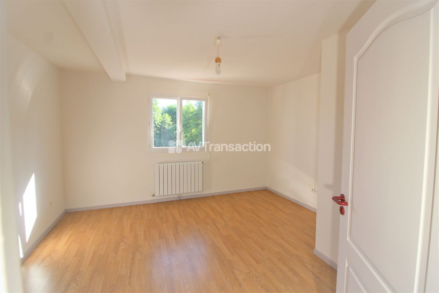 Maison individuelle à vendre  - 6 pièce(s) - 186m2 - Belley (01300)