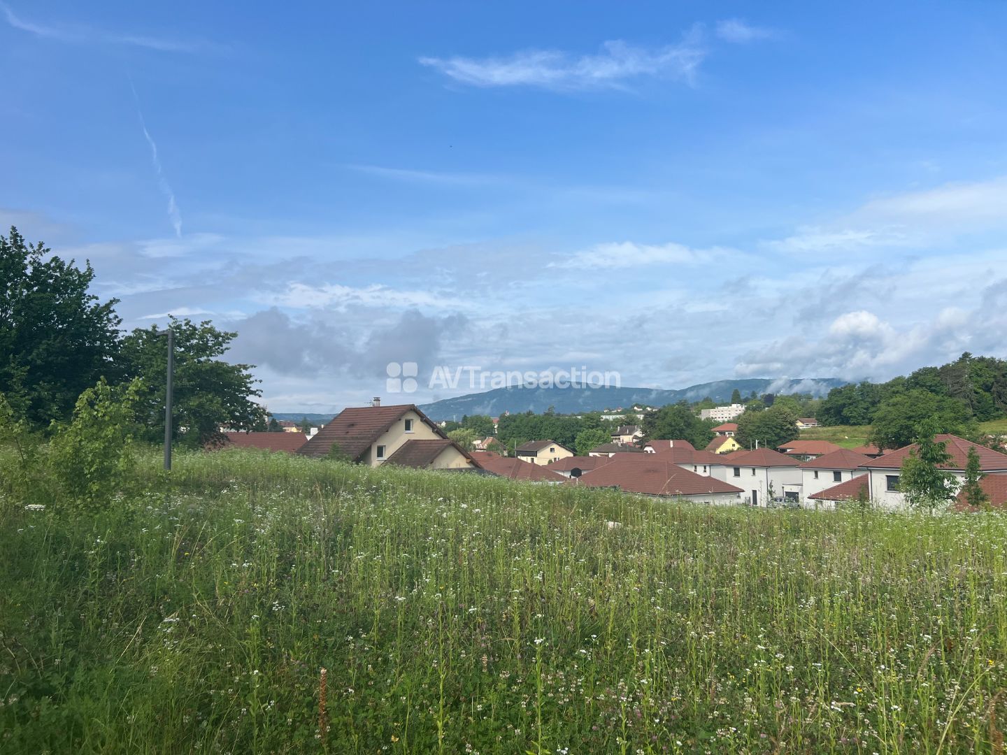Terrain constructible à vendre  - 669m2 - Belley (01300)