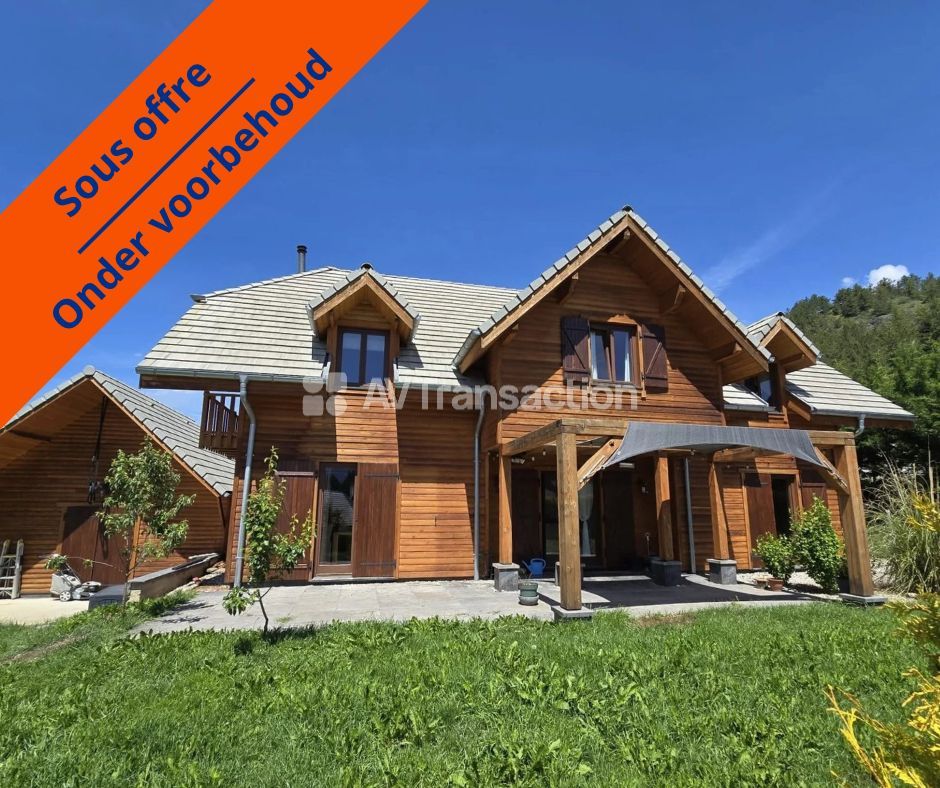 Maison familiale 9 pièces – 288 m² – Vue montagne