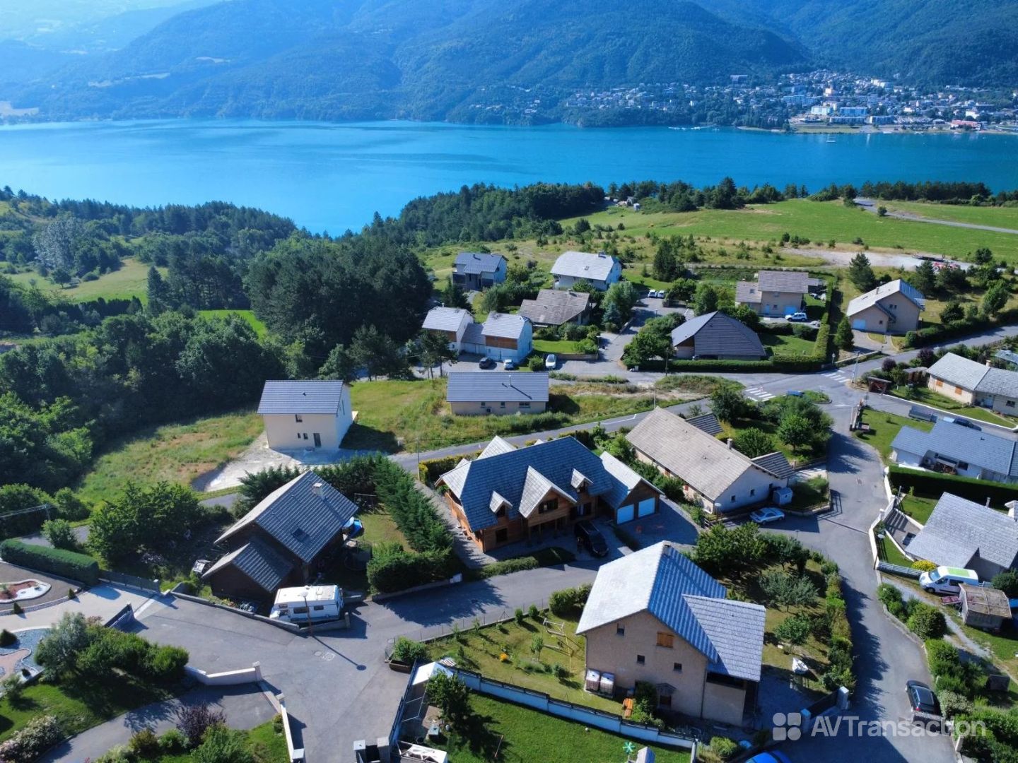 Chalet à vendre  - 8 pièce(s) - 288m2 - Savines-le-lac (05160)