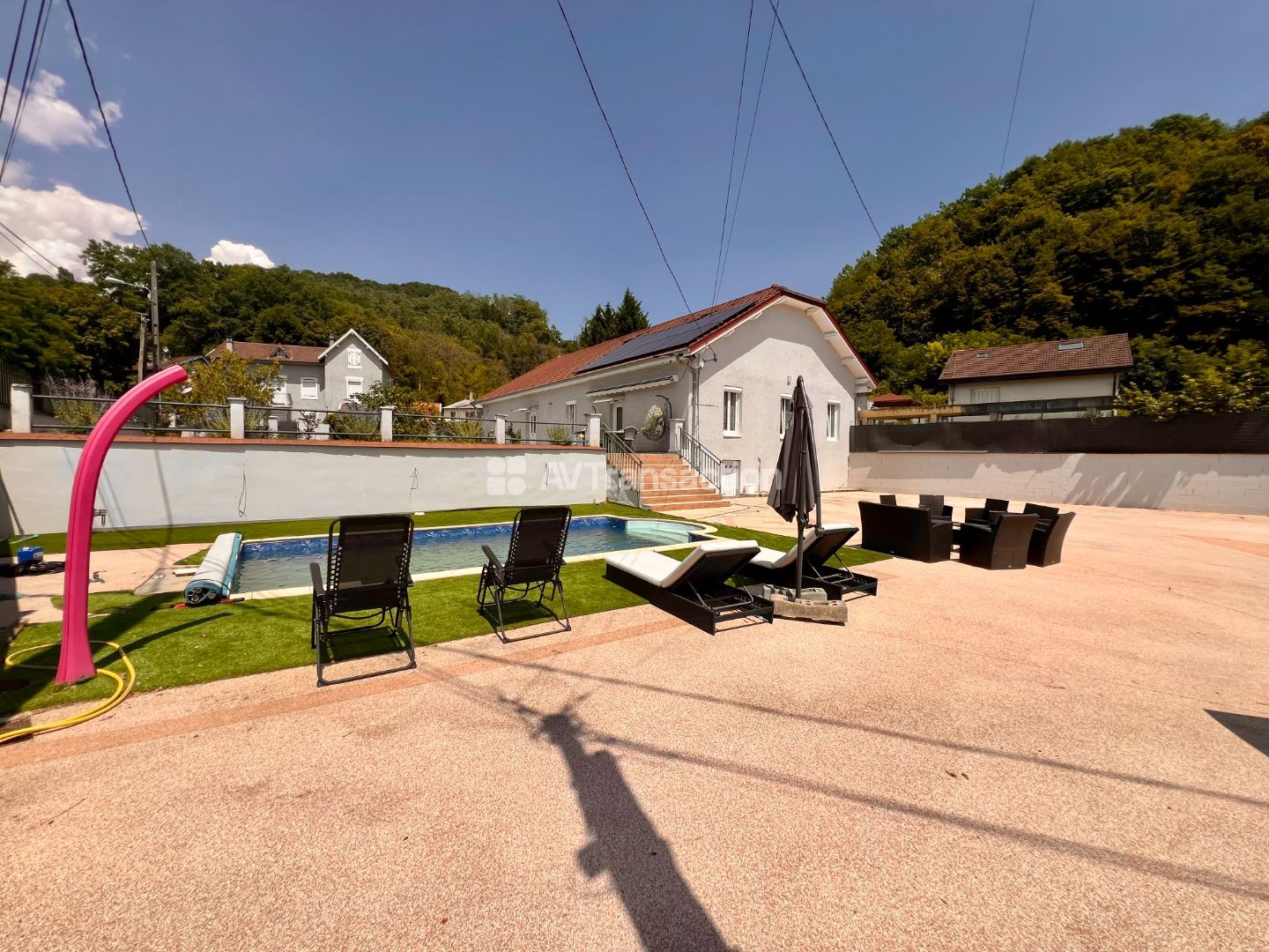 Propriété composée des deux maisons