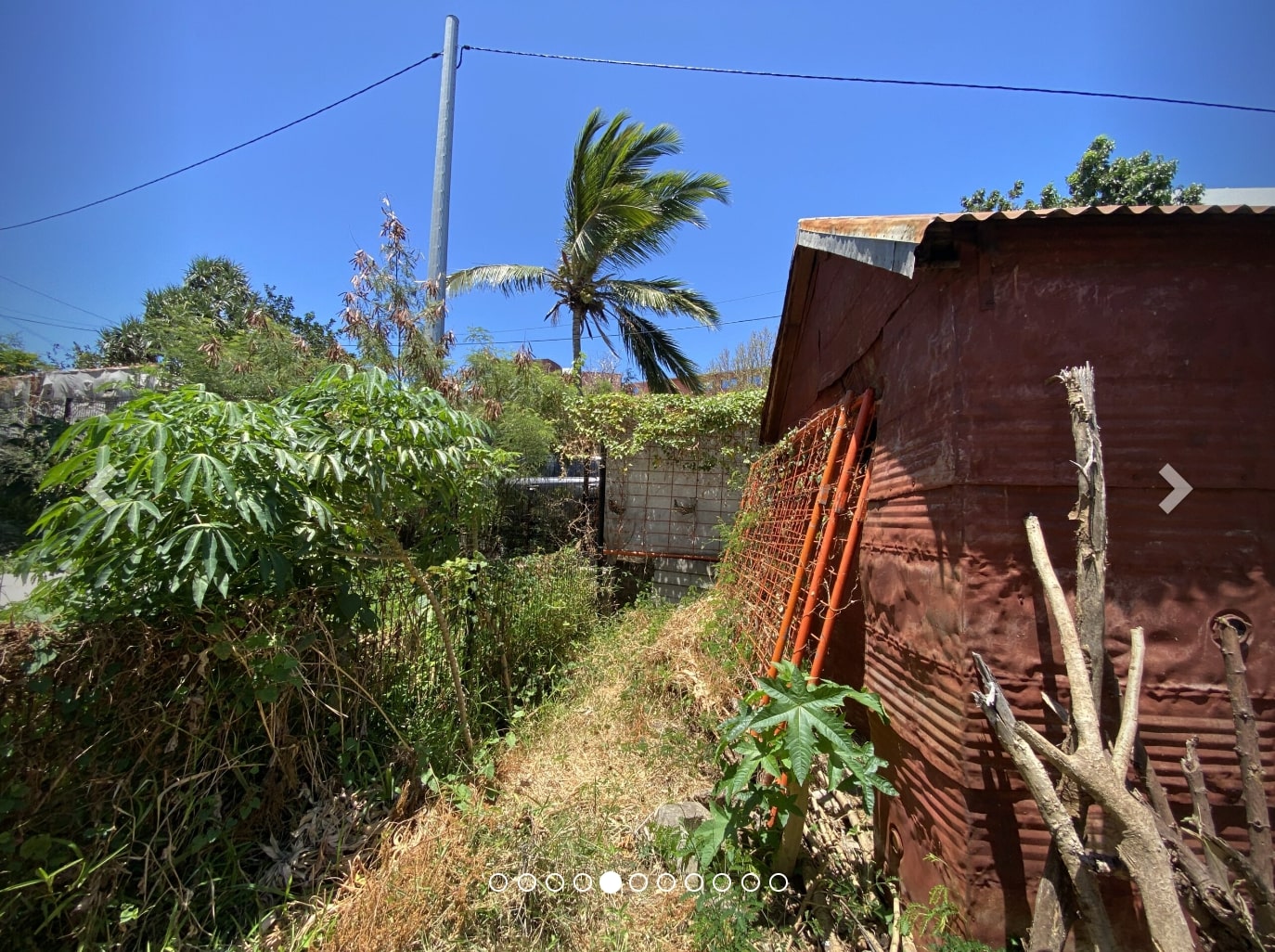 Terrain constructible à vendre  - 1 pièce(s) - 233m2 - Bois De Nèfles Sainte-clotilde (97400)