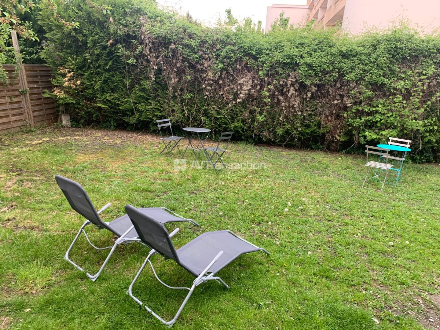Maison à vendre  - 19 pièce(s) - 358m2 - Bondy (93140)