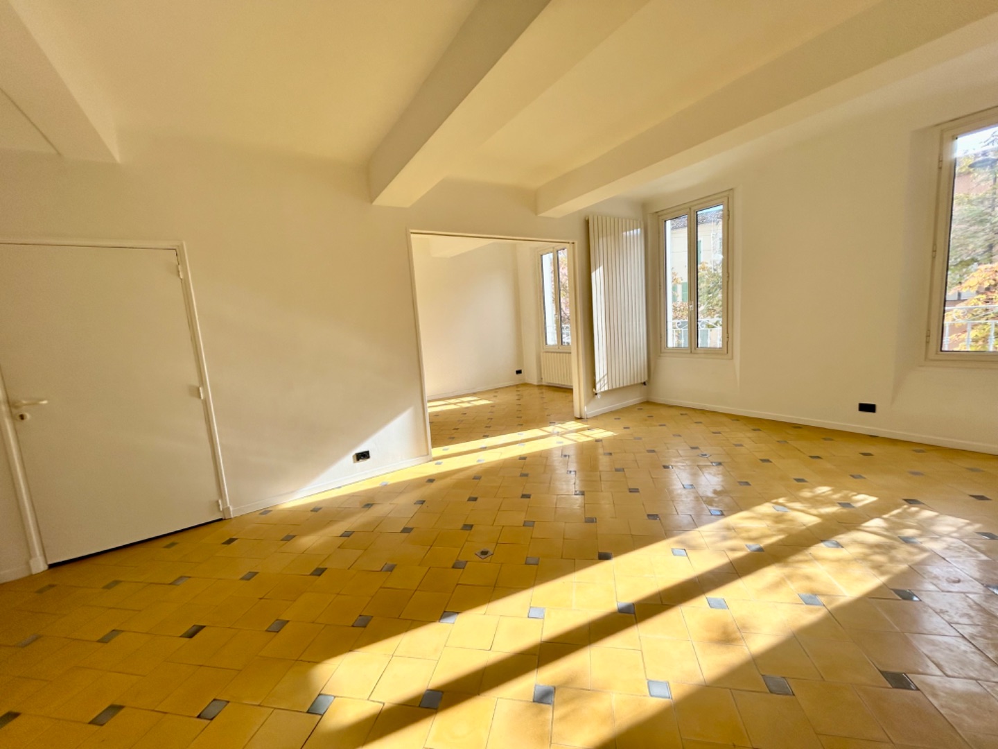 Appartement à vendre  - 6 pièce(s) - 137m2 - Draguignan (83300)