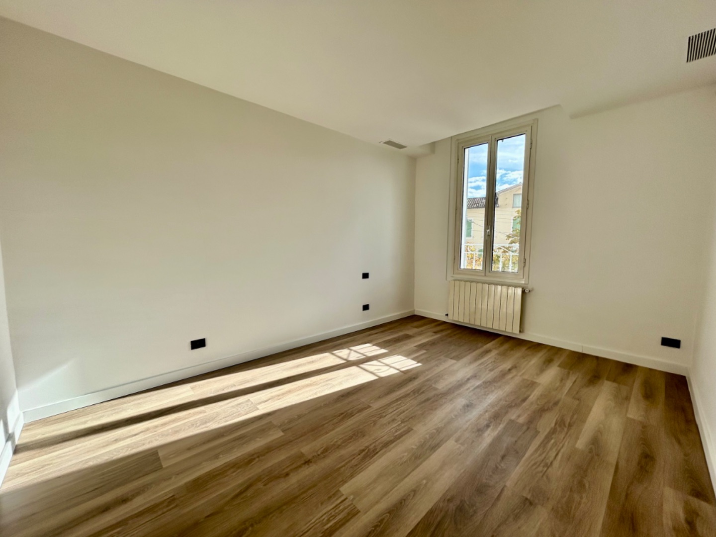 Appartement à vendre  - 6 pièce(s) - 137m2 - Draguignan (83300)
