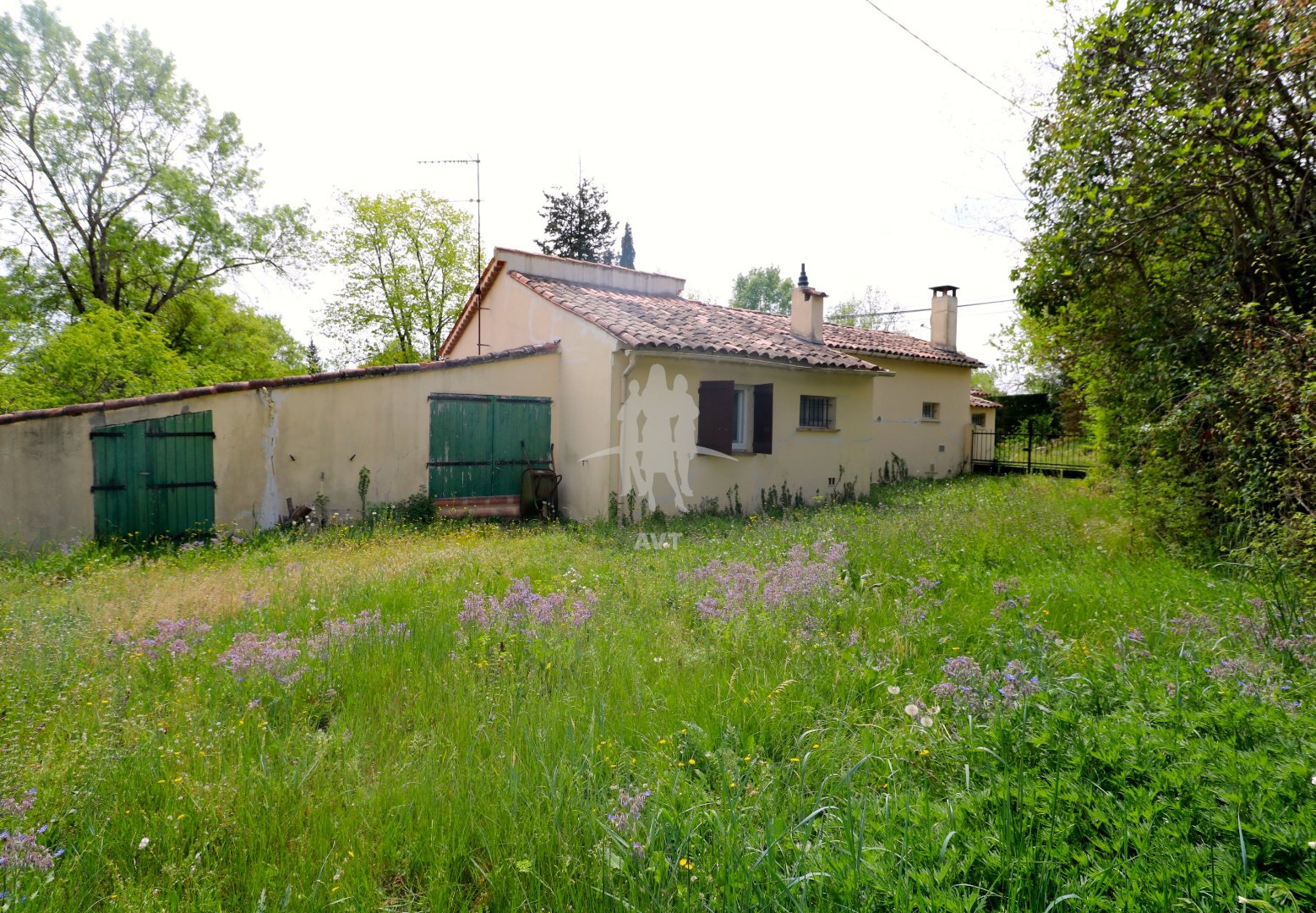 Maison à rénover à vendre  - 3 pièce(s) - Tourrettes (83440)