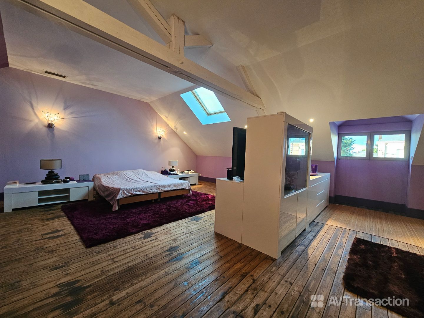 Maison à vendre  - 8 pièce(s) - 807.93m2 - Châtellerault (86100)