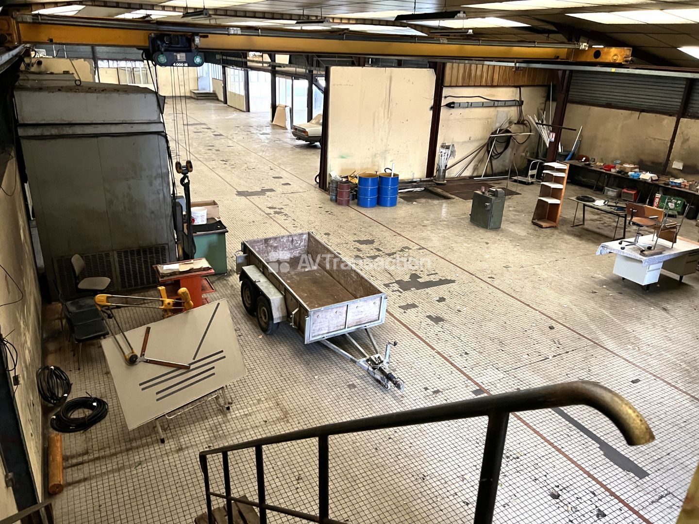 Entrepots et Bureaux à vendre  - 9 pièce(s) - 1705m2 - Dozulé (14430)