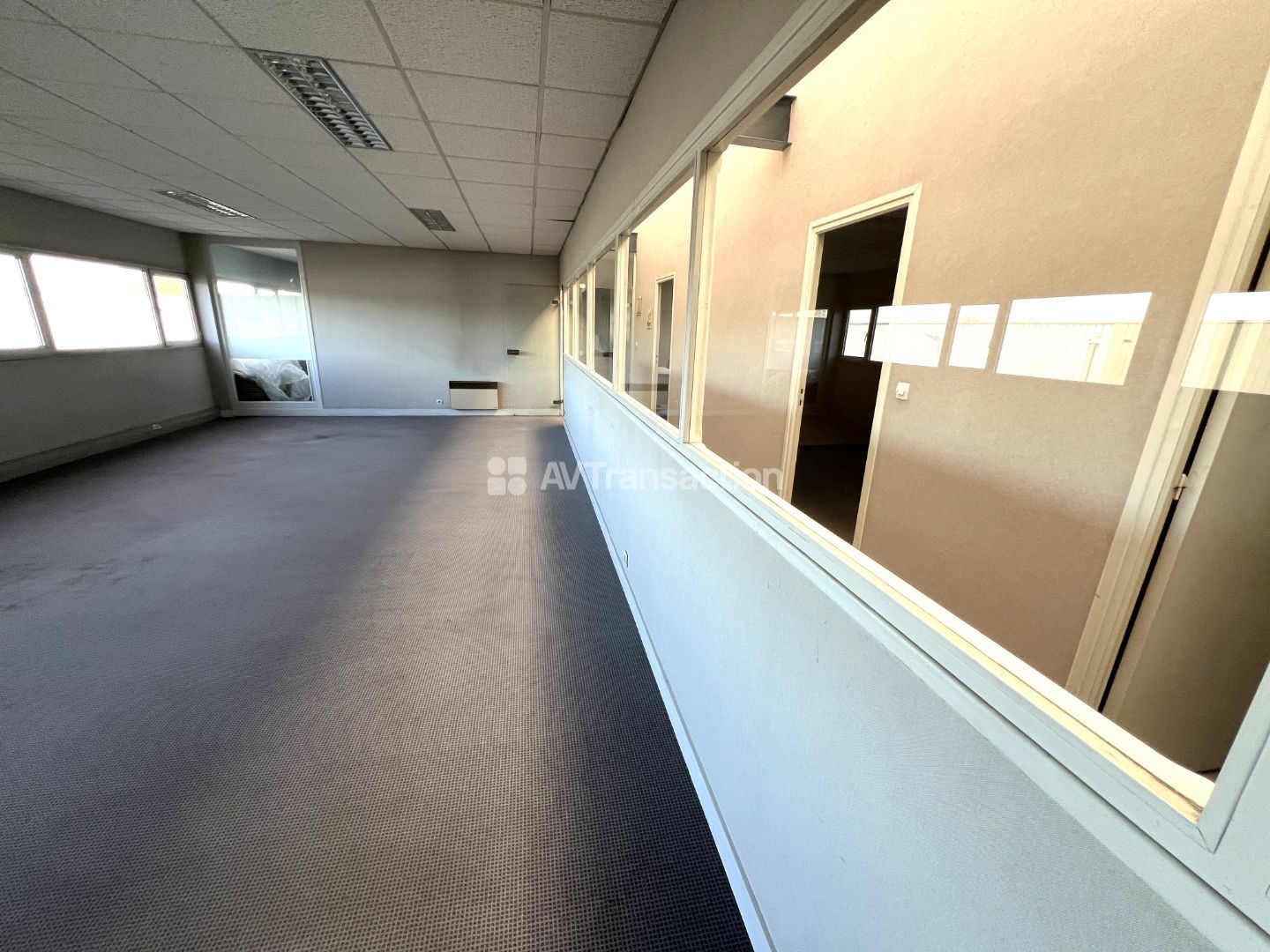 A vendre , Dozulé ( 14430 ) ,  local d'activité 1700 m2