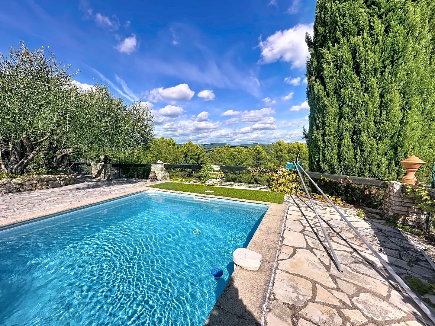 Maison à vendre  - 200m2 - Flayosc (83780)