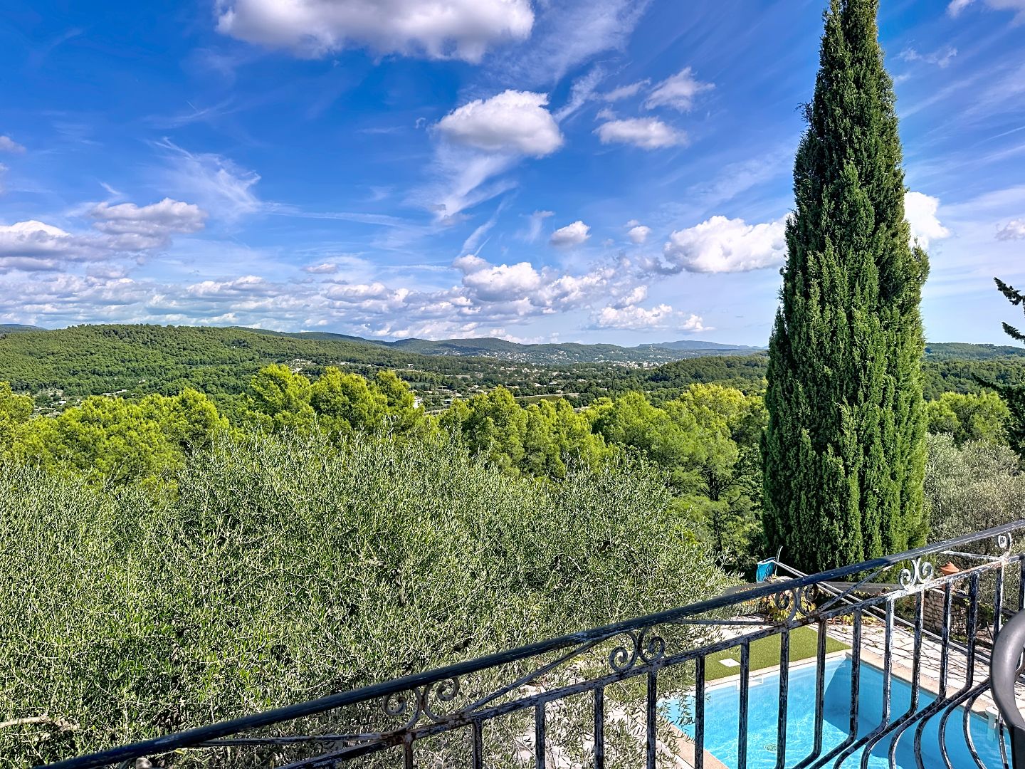 Maison à vendre  - 200m2 - Flayosc (83780)